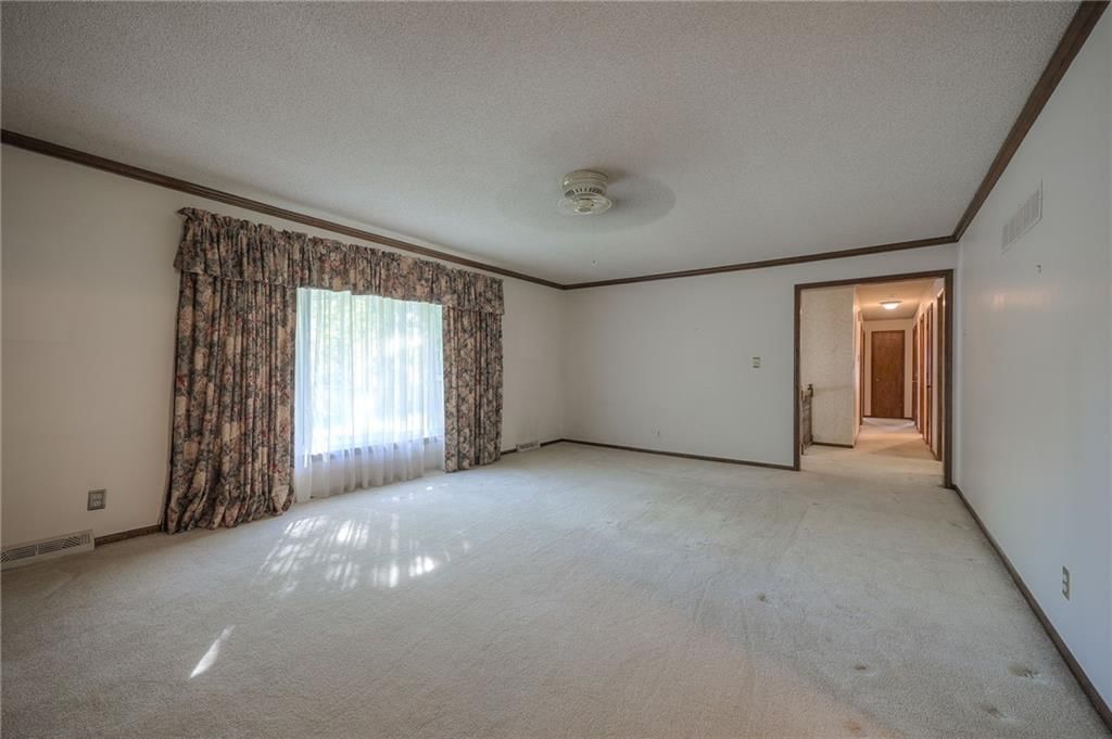 Photo 9 of 36 - 2426 N 68th Place