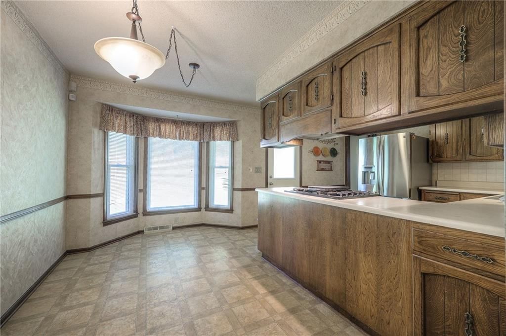 Photo 12 of 36 - 2426 N 68th Place