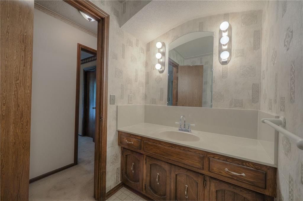 Photo 19 of 36 - 2426 N 68th Place