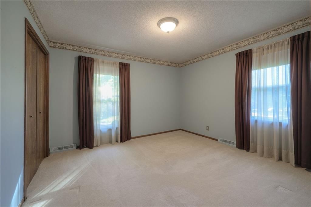 Photo 21 of 36 - 2426 N 68th Place