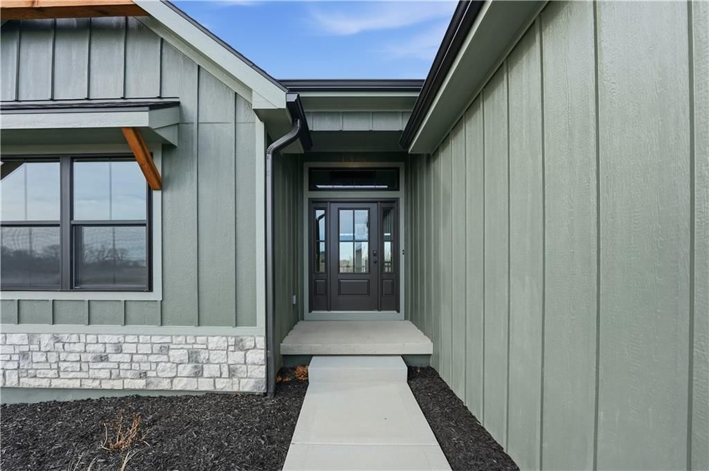 12160 N Tracy Avenue — photo 5