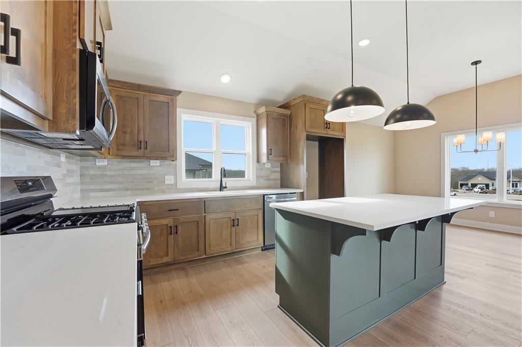 12160 N Tracy Avenue — photo 15