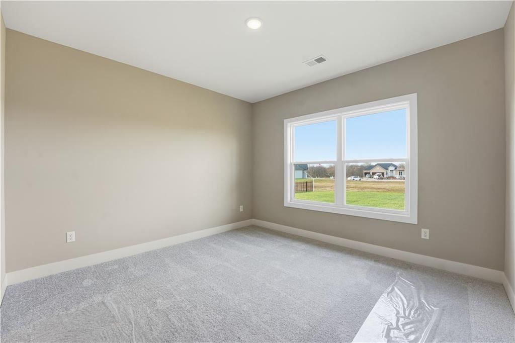 12160 N Tracy Avenue — photo 38