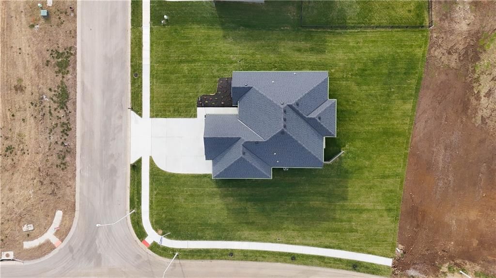 12160 N Tracy Avenue — photo 46