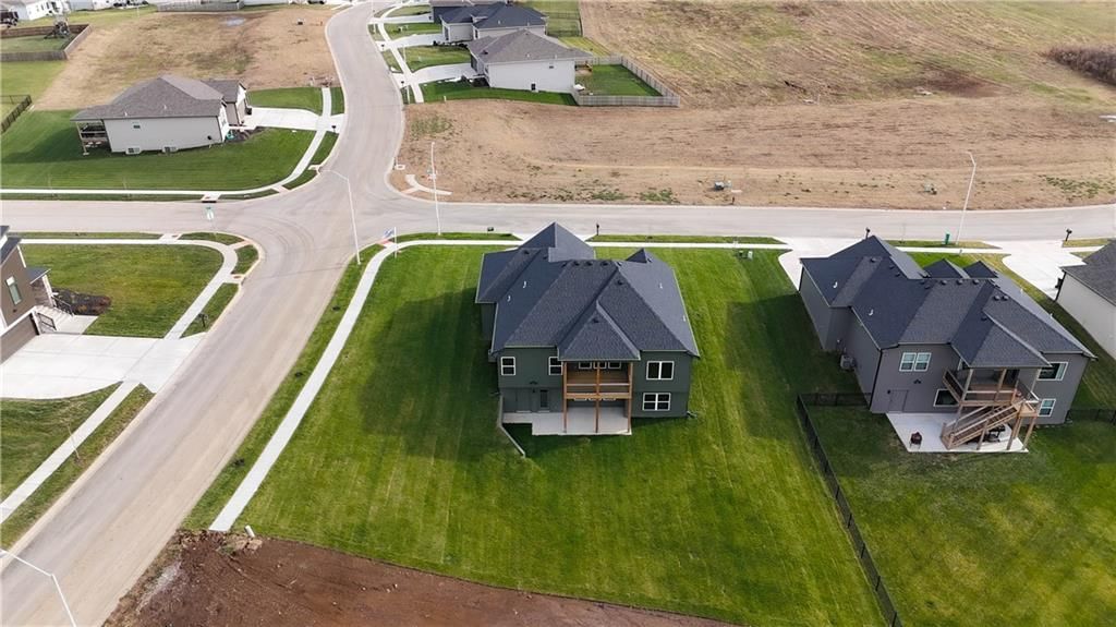 12160 N Tracy Avenue — photo 48
