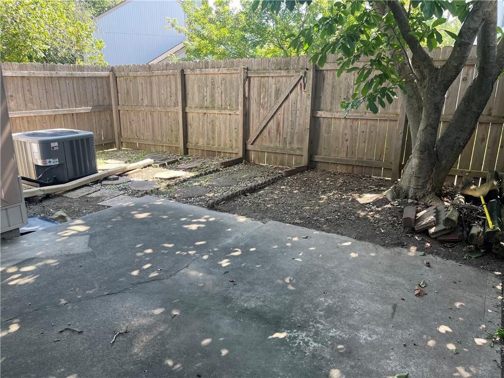 Photo 20 of 22 - 6025 N Kansas Avenue