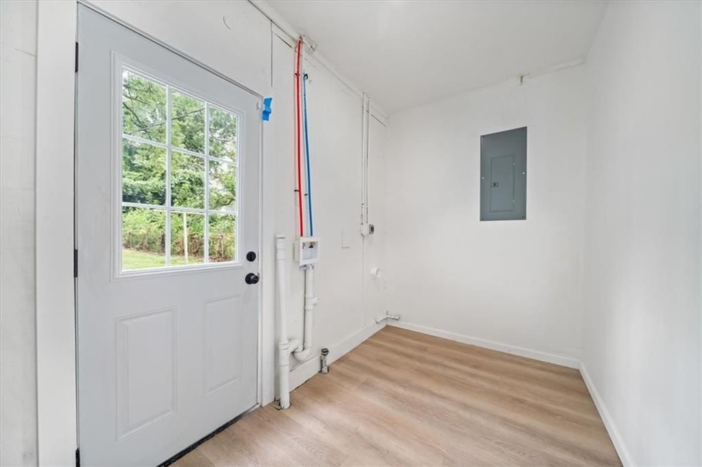 4205 Waverly Avenue — photo 12