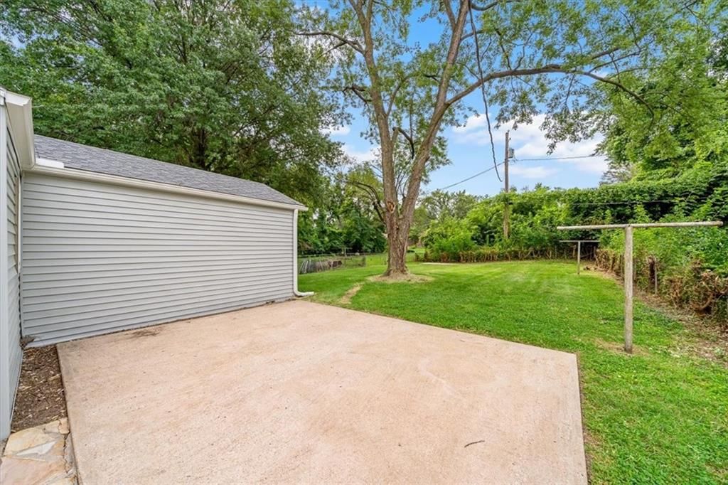 4205 Waverly Avenue — photo 14