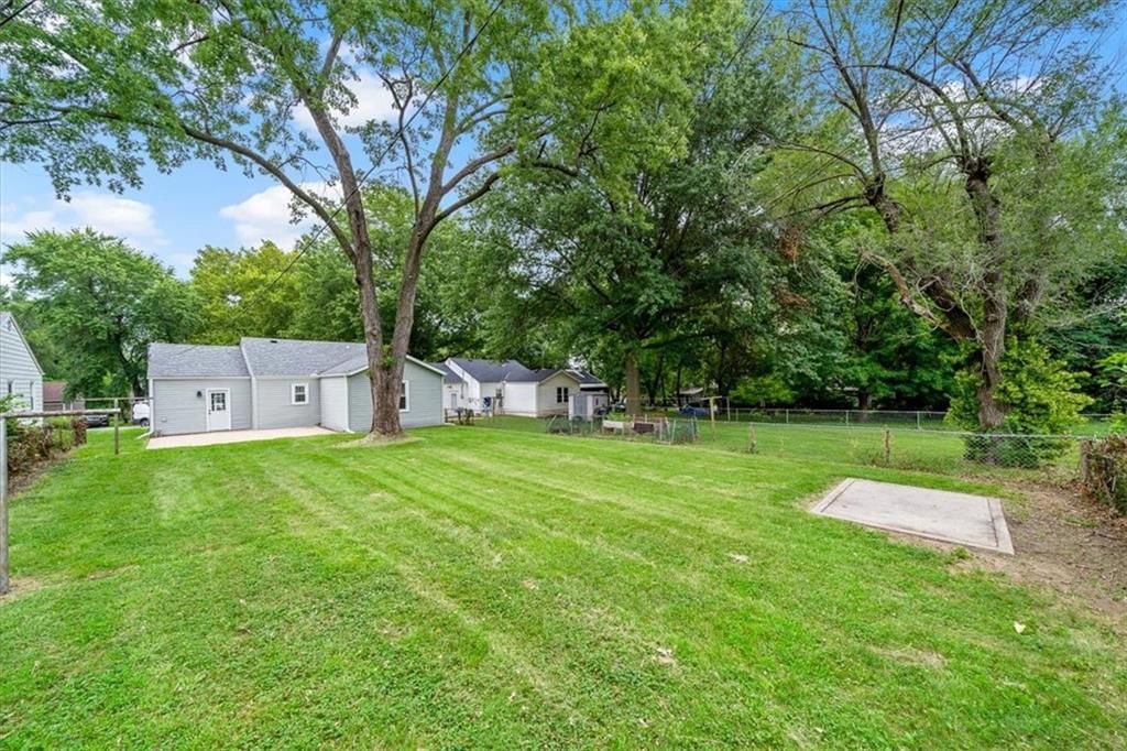 4205 Waverly Avenue — photo 16