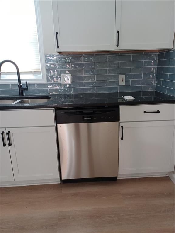 4205 Waverly Avenue — photo 23