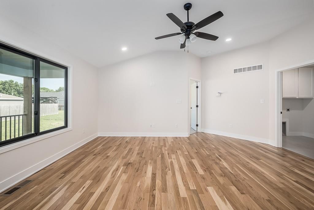 106 Hickory Street — photo 6
