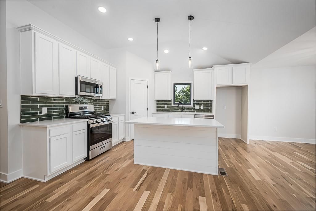 106 Hickory Street — photo 7