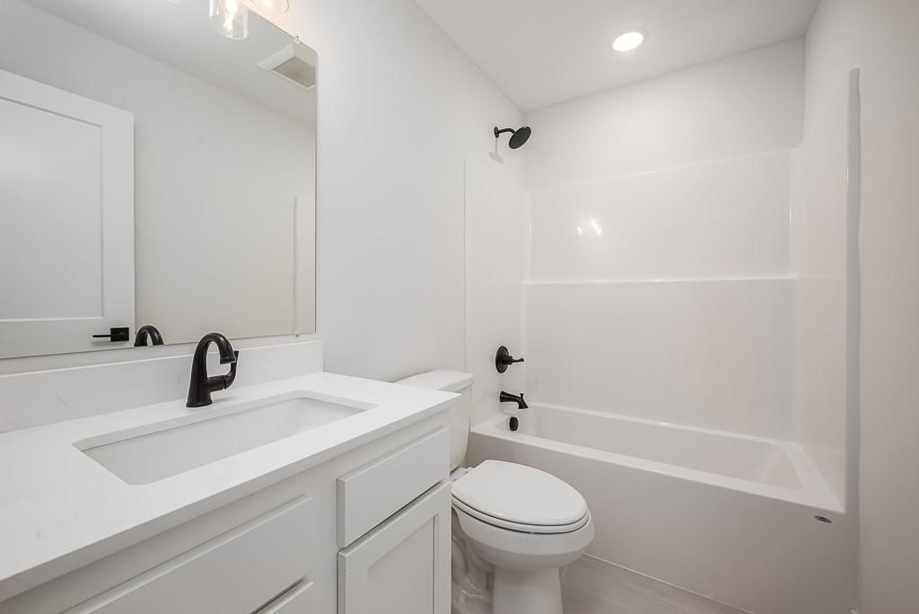 106 Hickory Street — photo 16