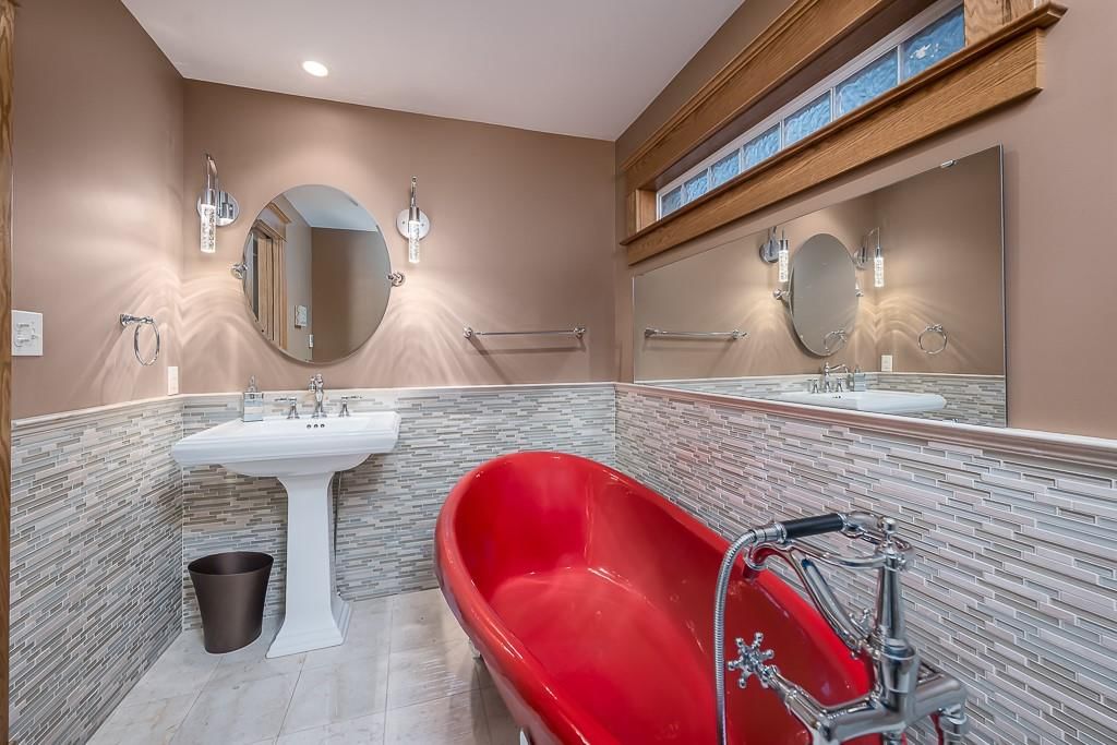 412 N Elm Street — photo 13