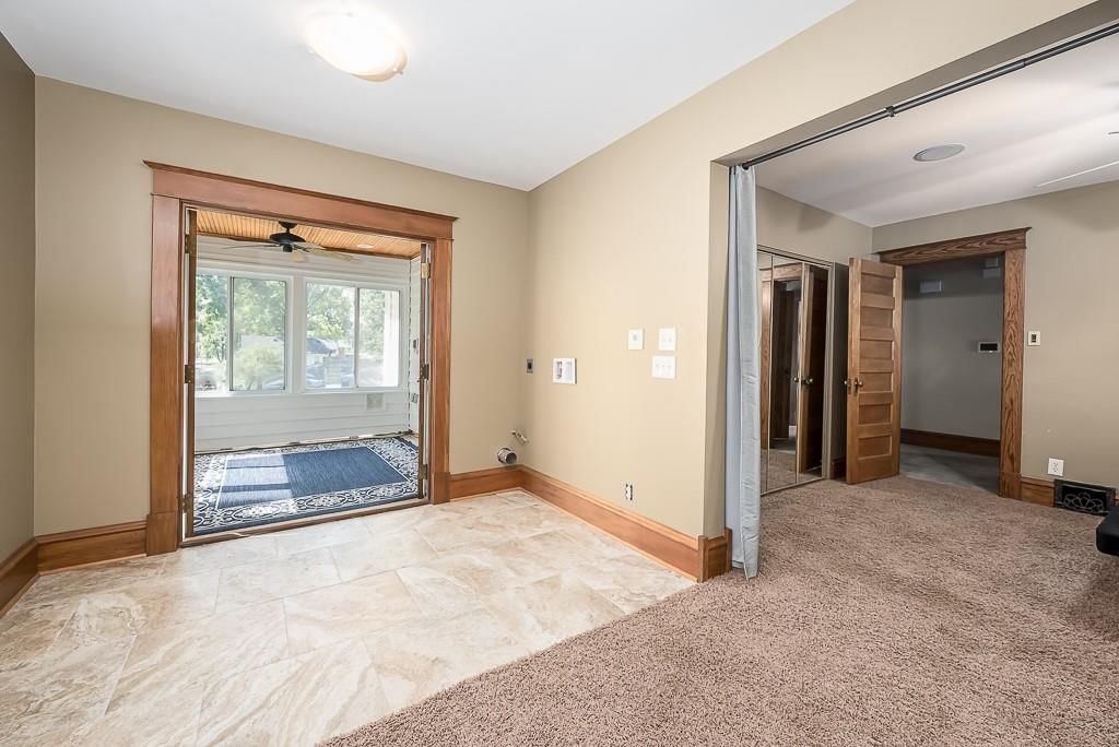 412 N Elm Street — photo 18