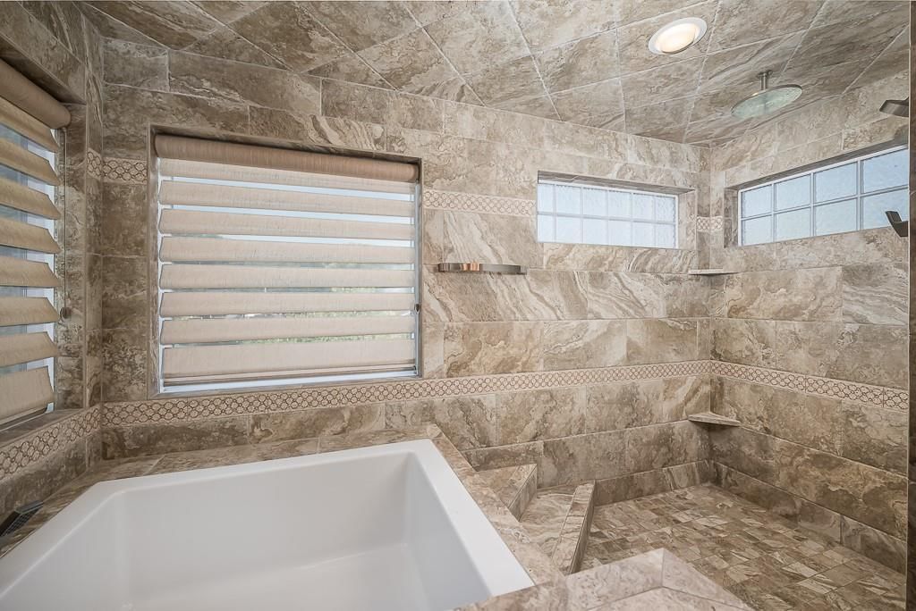 412 N Elm Street — photo 22