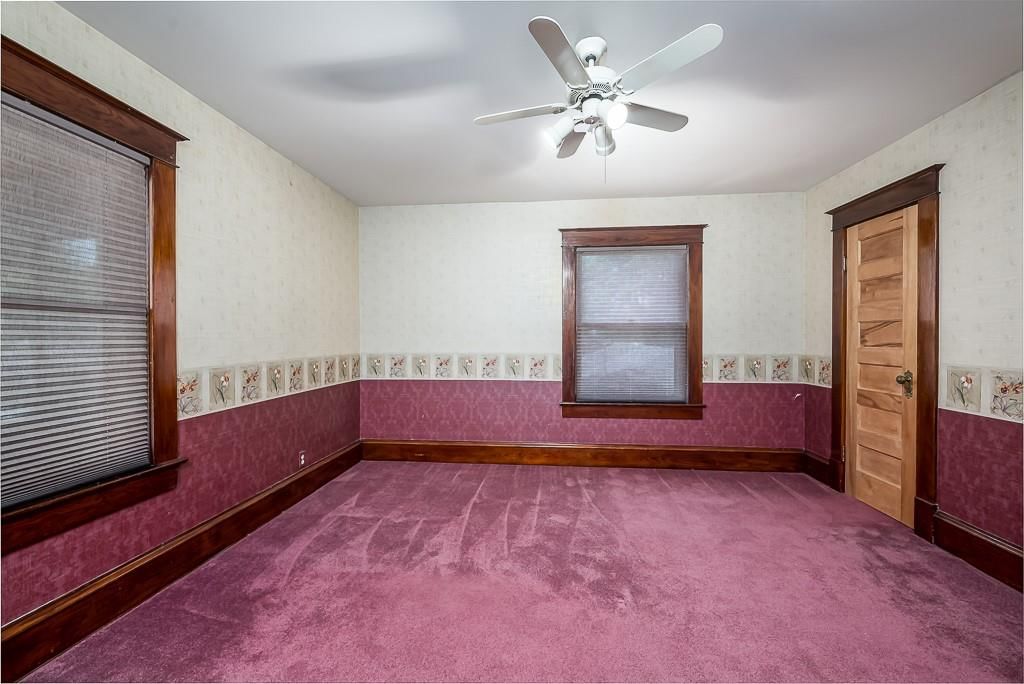 412 N Elm Street — photo 24