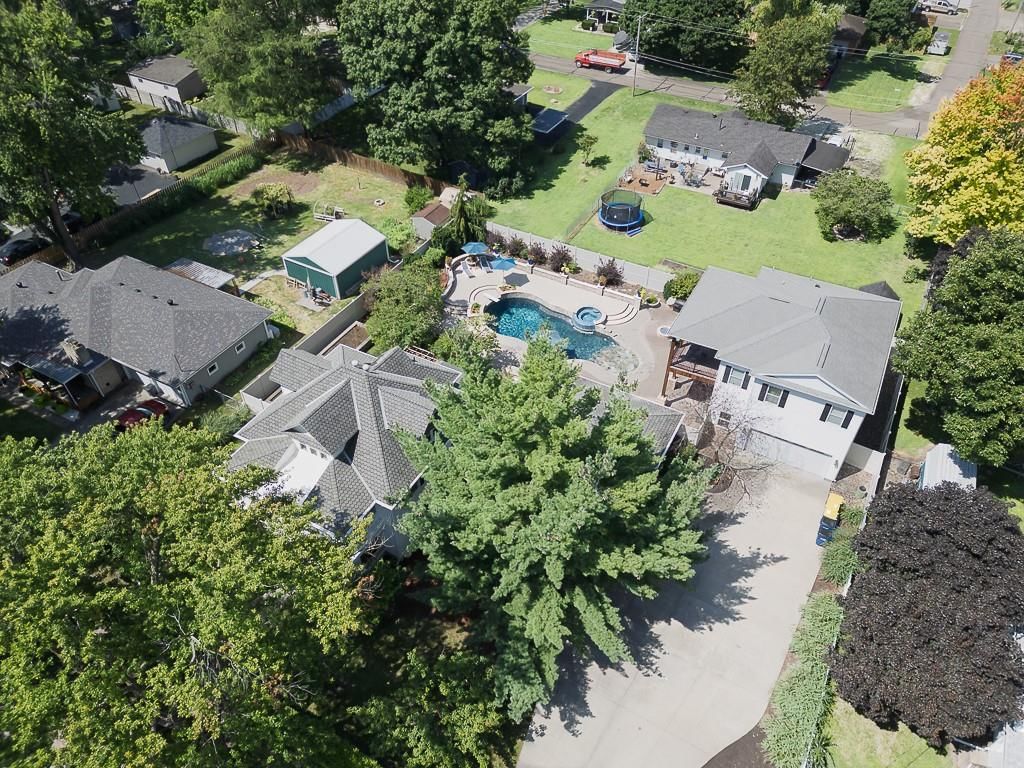 412 N Elm Street — photo 46