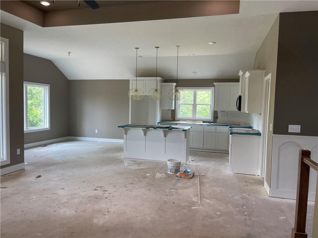 Photo 2 of 14 - 1207 NE 122nd Street