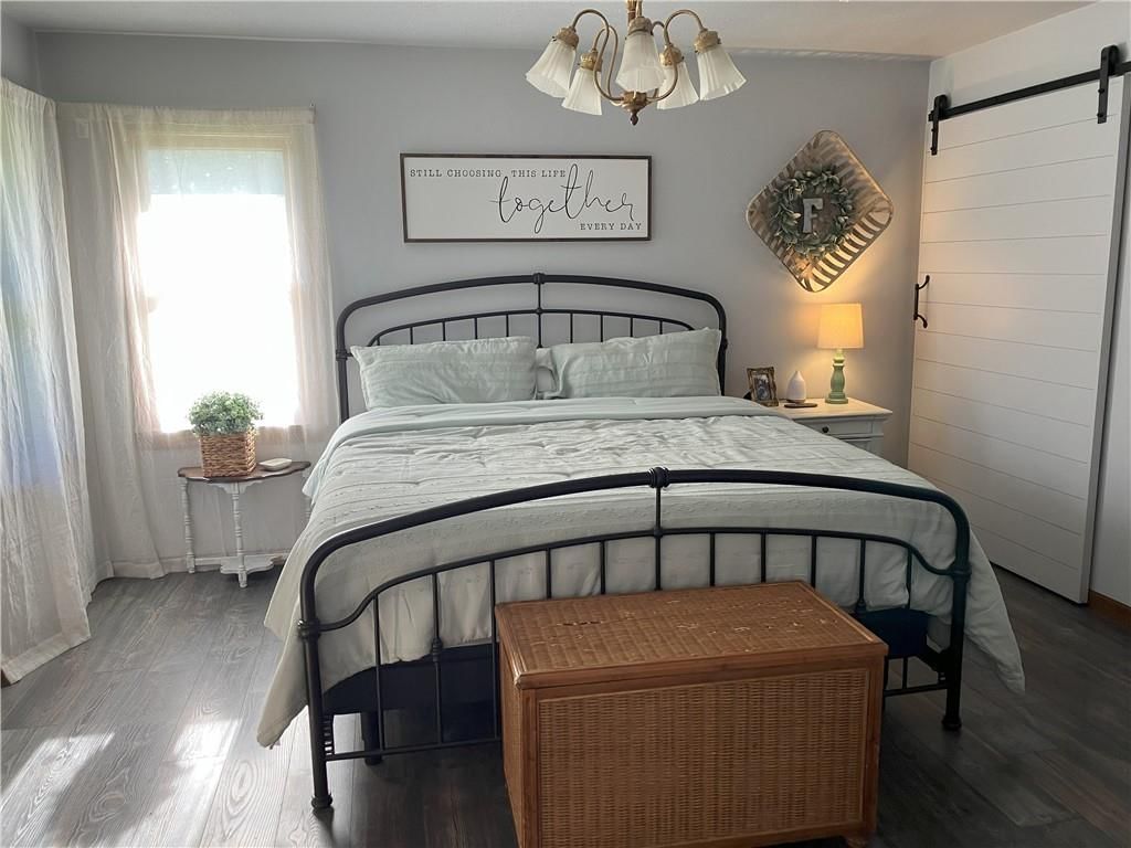 708 E Grand Avenue — photo 35