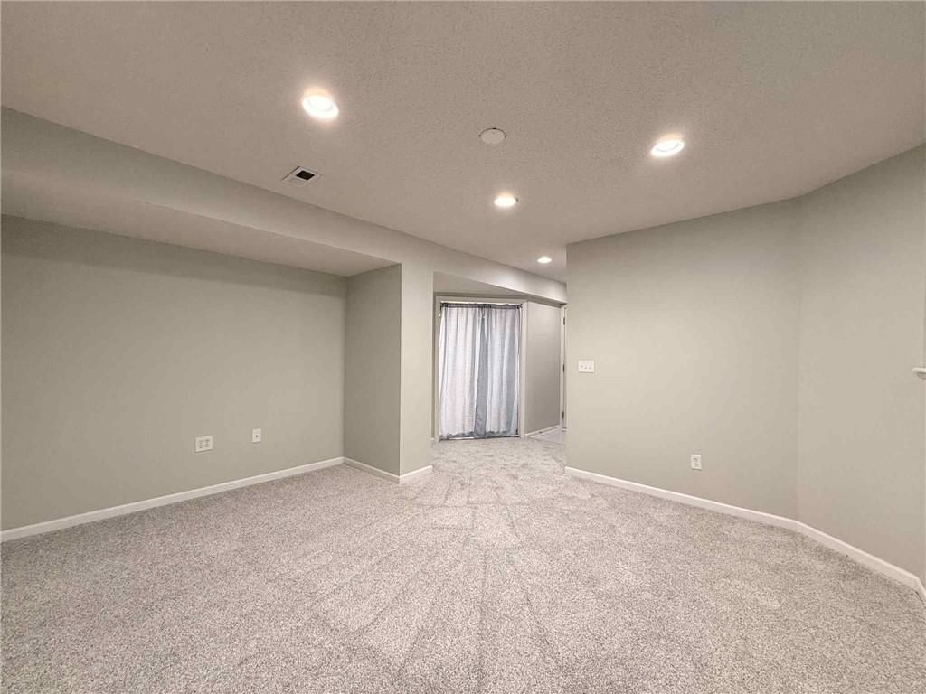 17141 Jessica Street — photo 22