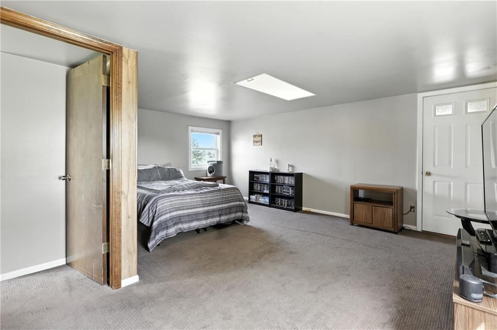 1313 Clendenen Street — photo 46