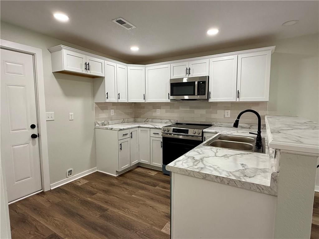 407 S Whitmer Street — photo 5