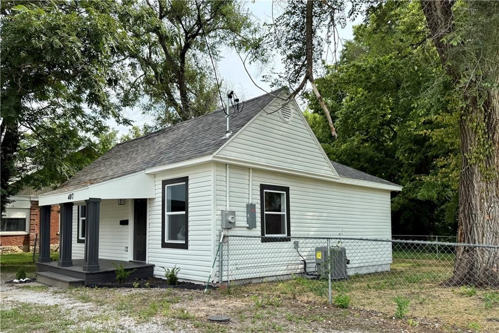 407 S Whitmer Street — photo 15