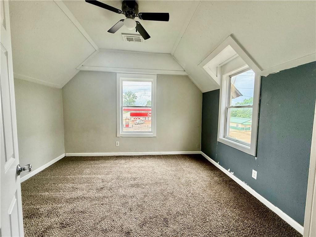 419 W Main Street — photo 39