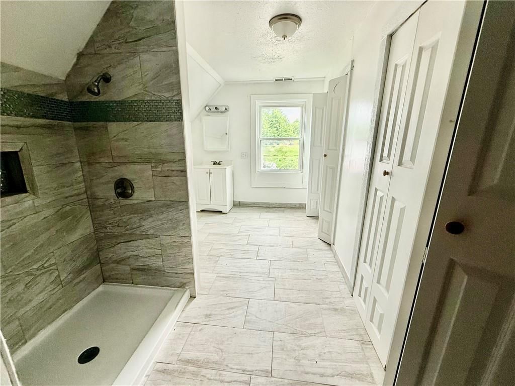 419 W Main Street — photo 46