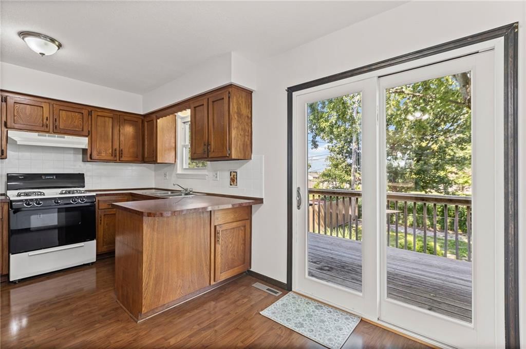 309 W 7th Street — photo 15