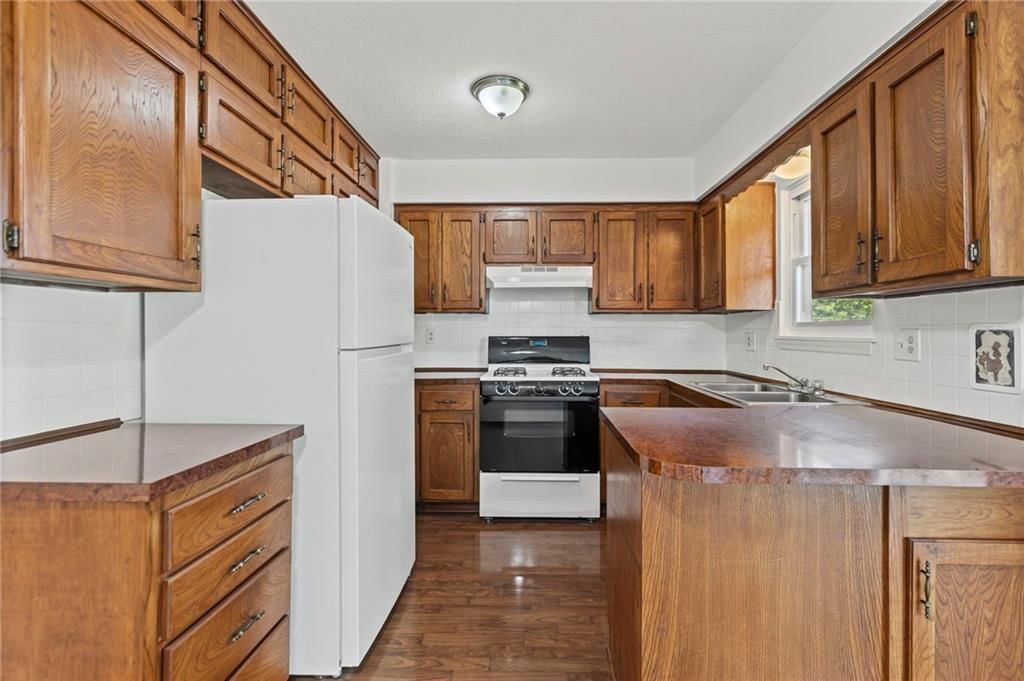 309 W 7th Street — photo 17