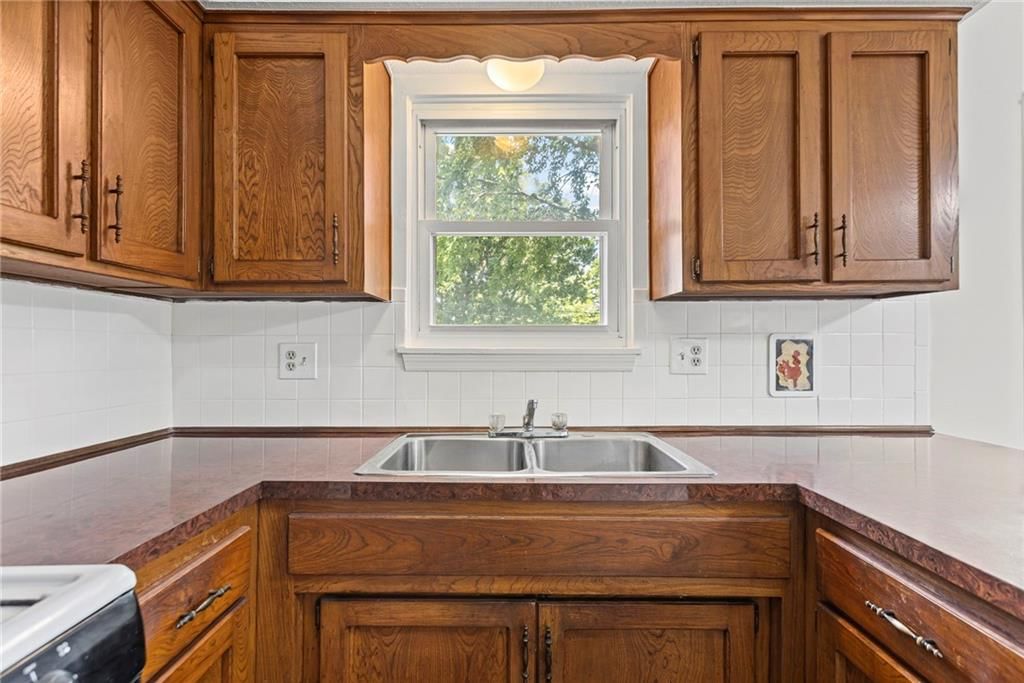 309 W 7th Street — photo 20