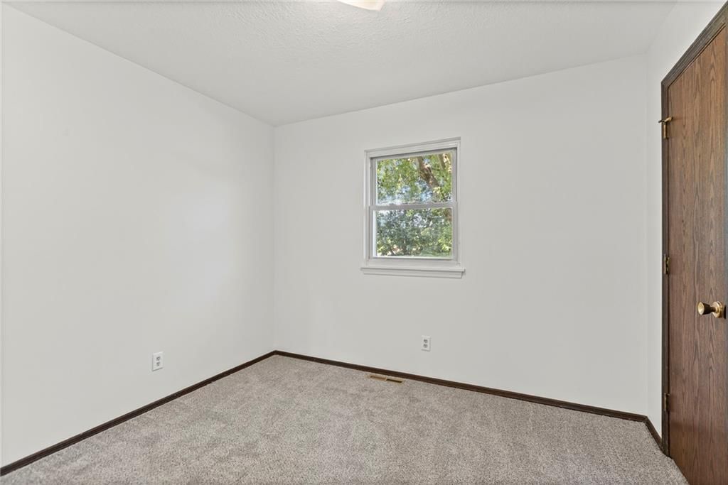 309 W 7th Street — photo 21