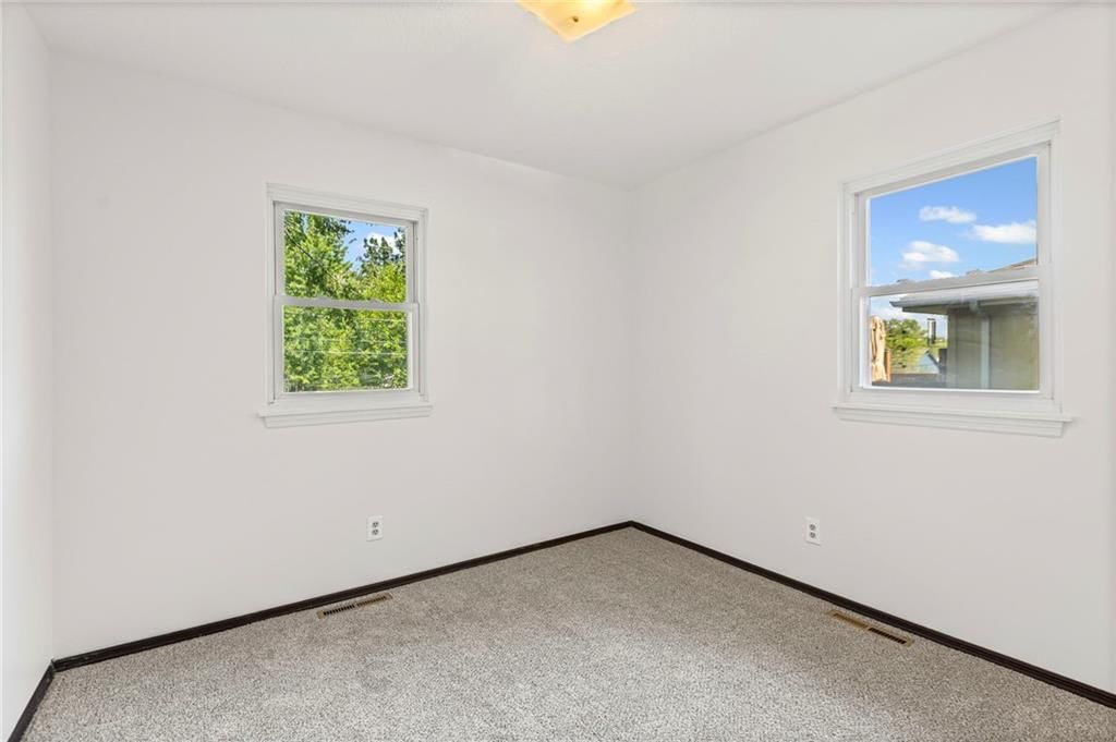 309 W 7th Street — photo 23