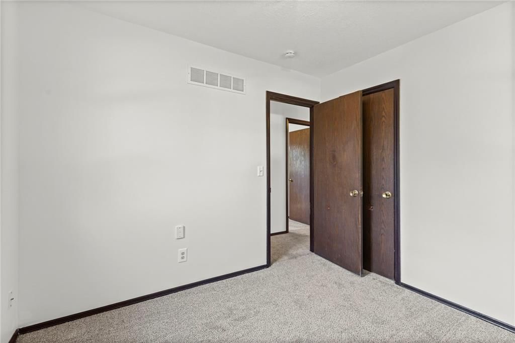 309 W 7th Street — photo 24