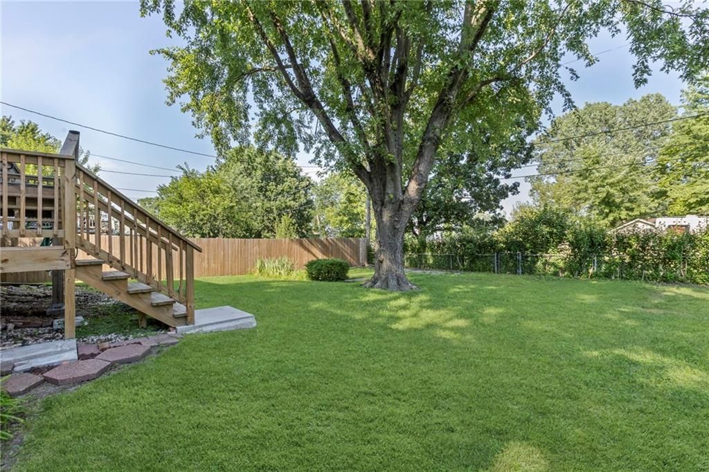 309 W 7th Street — photo 35