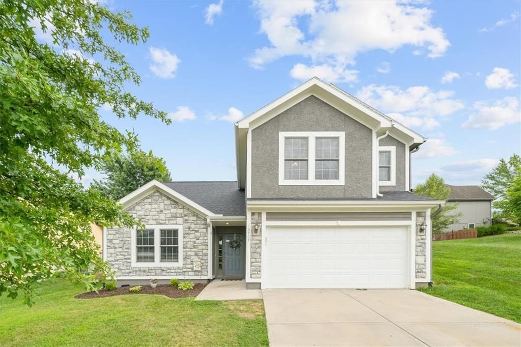13707 Berger Street, Bonner Springs, KS