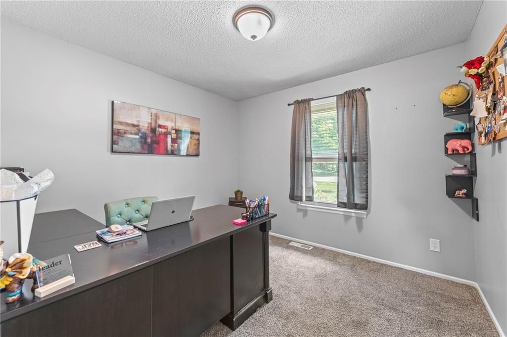 Photo 20 of 37 - 21155 W 180th Street