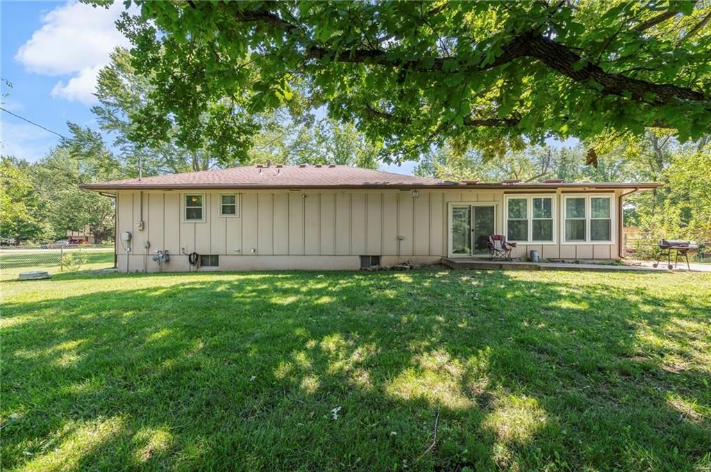 Photo 37 of 37 - 21155 W 180th Street
