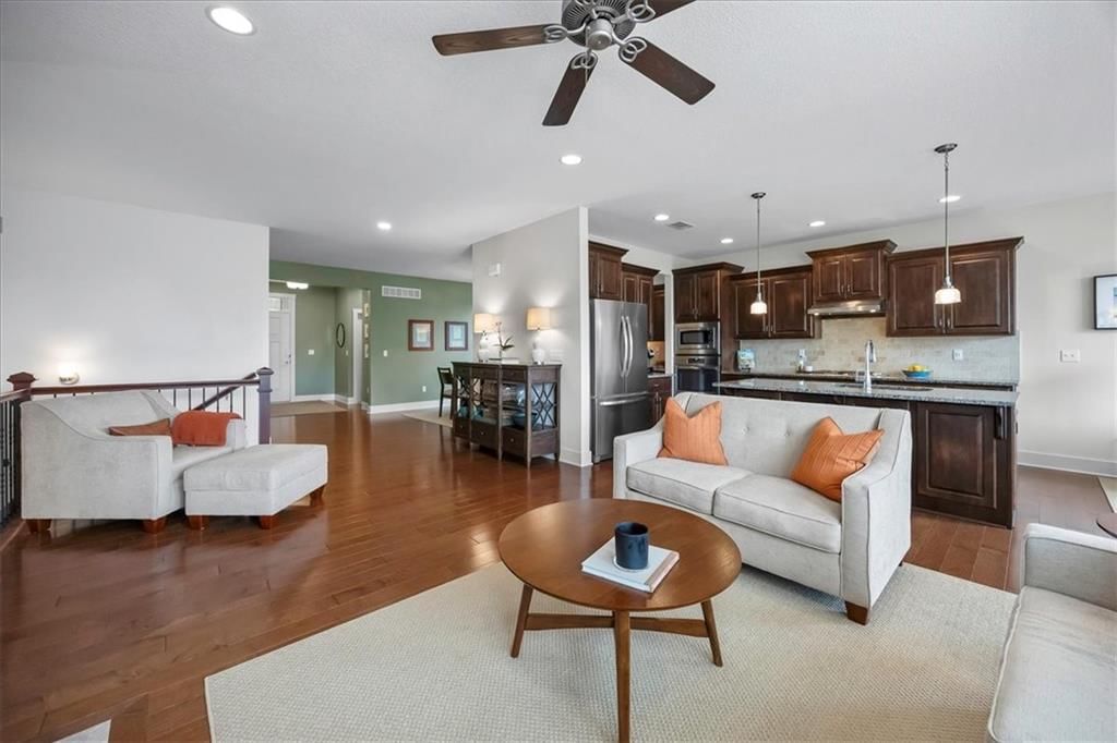 Photo 5 of 28 - 23610 W 92nd Street