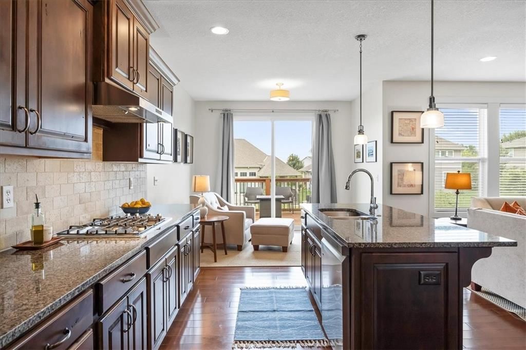 Photo 7 of 28 - 23610 W 92nd Street