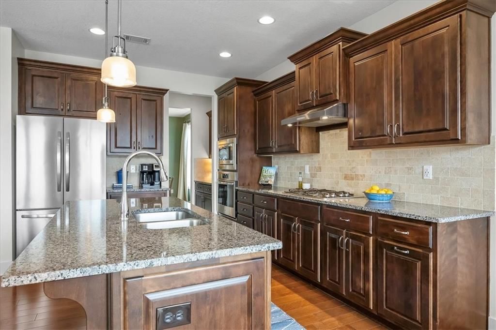 Photo 9 of 28 - 23610 W 92nd Street