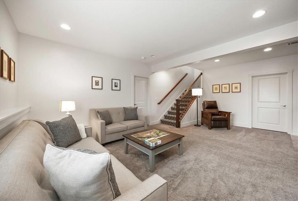 Photo 19 of 28 - 23610 W 92nd Street