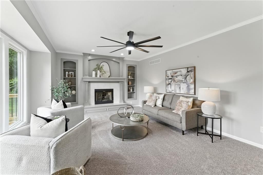 Photo 6 of 70 - 14813 W 70th Street