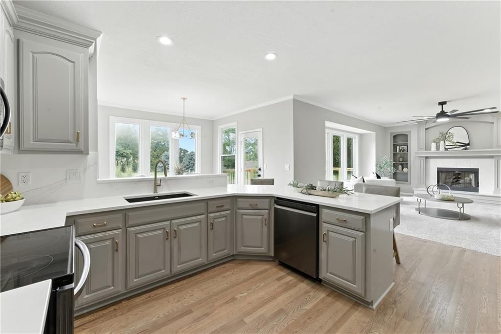 Photo 12 of 70 - 14813 W 70th Street