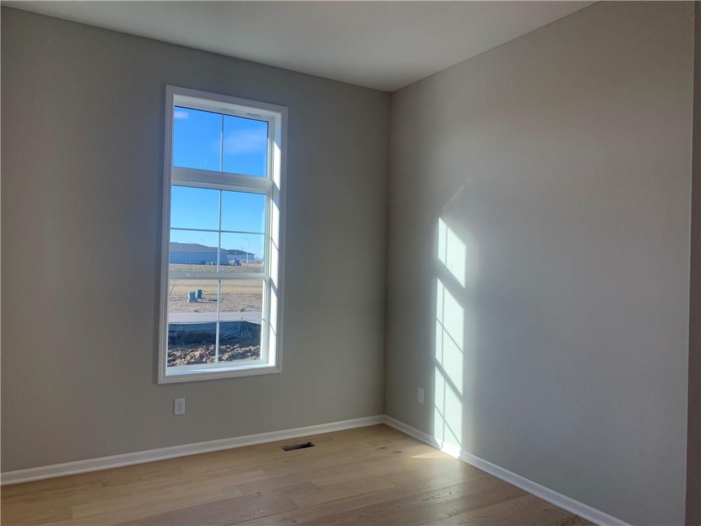 10415 N Liberty Street — photo 7