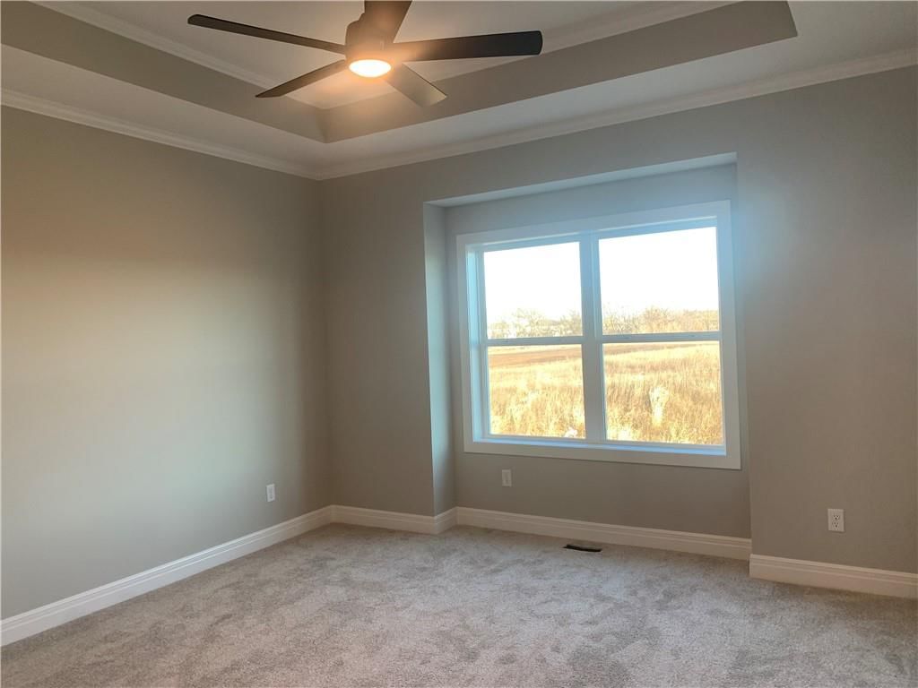 10415 N Liberty Street — photo 20