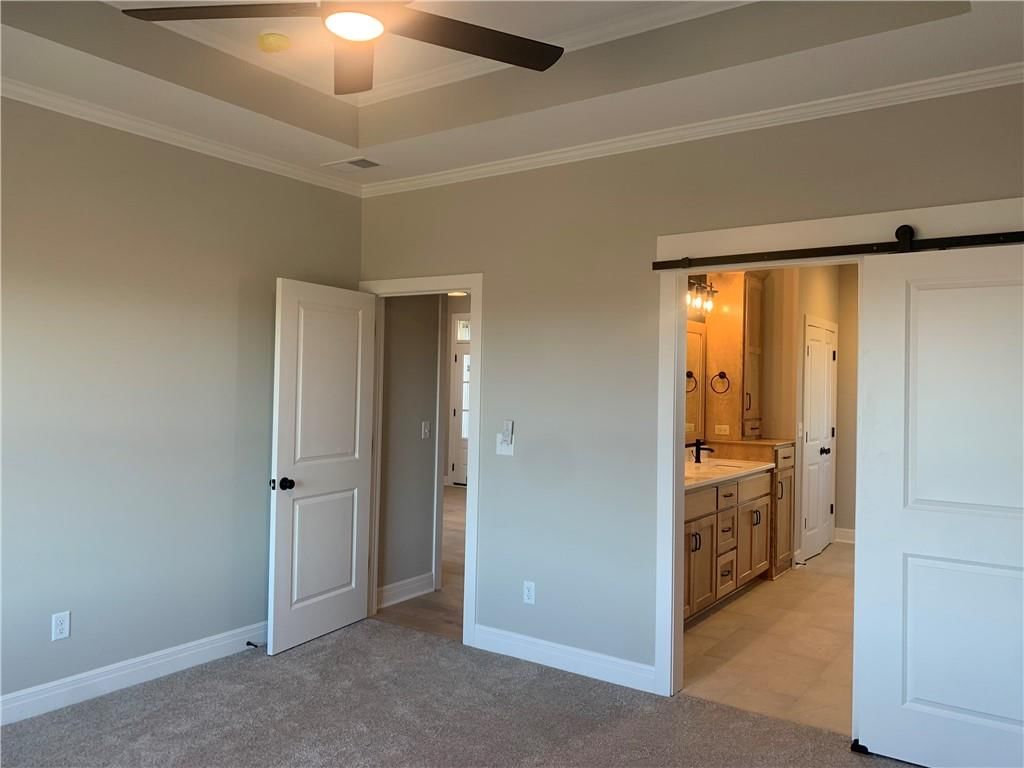 10415 N Liberty Street — photo 22