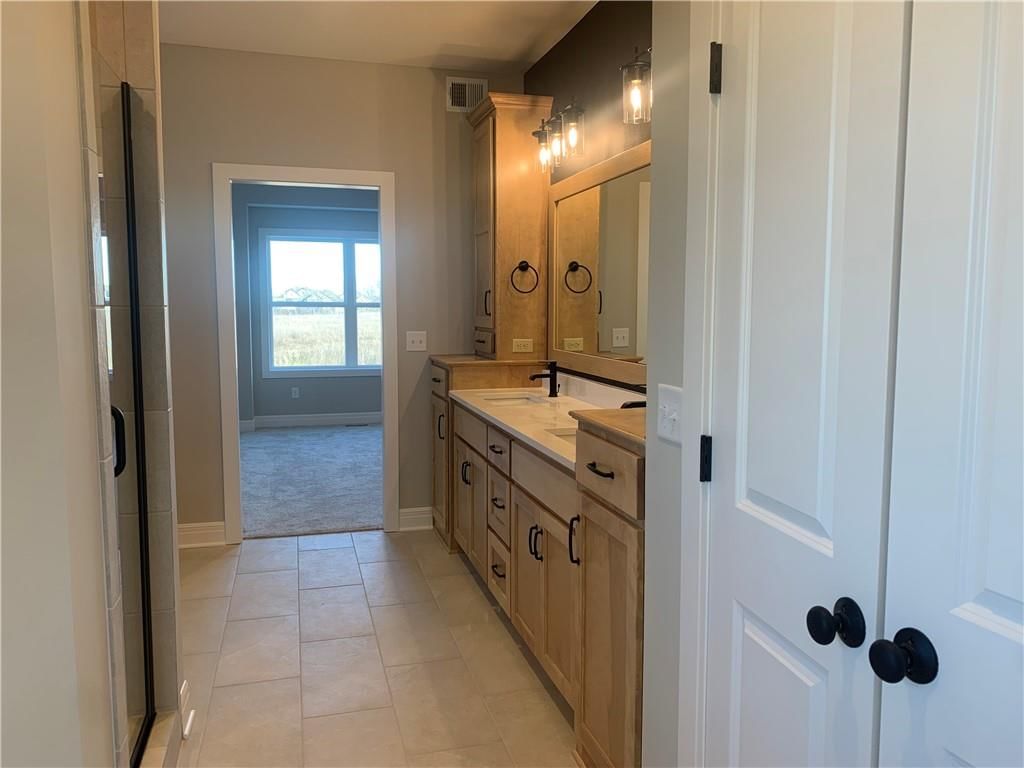 10415 N Liberty Street — photo 26